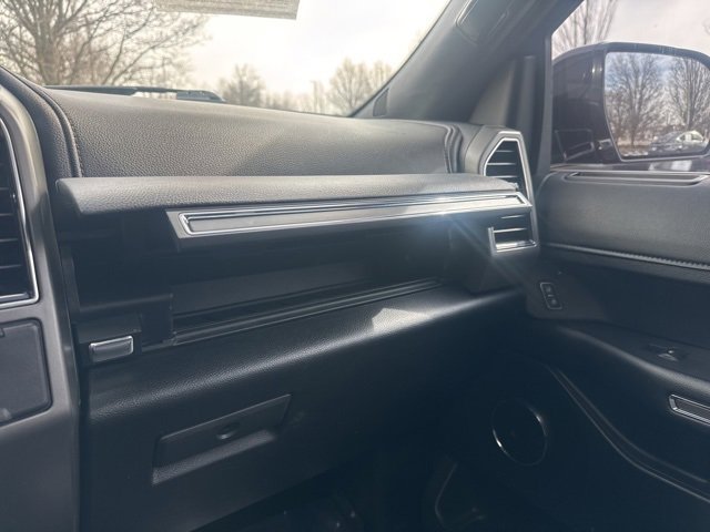 Used 2019 Ford Expedition XLT w/ Equipment Group 202A image 32