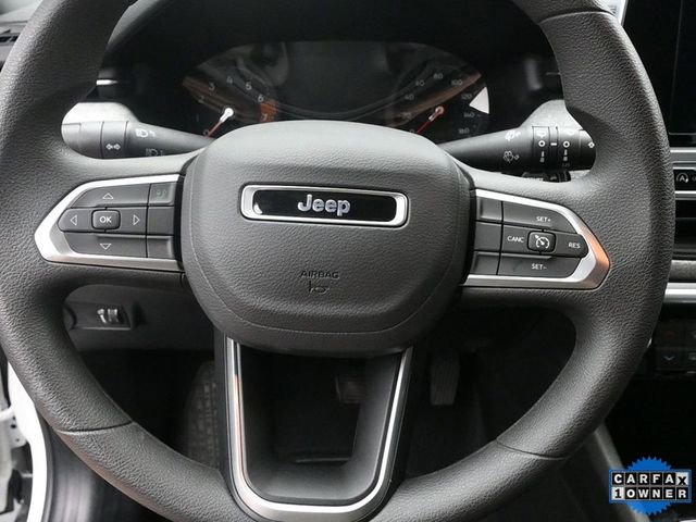 Used 2025 Jeep Compass Sport image 11