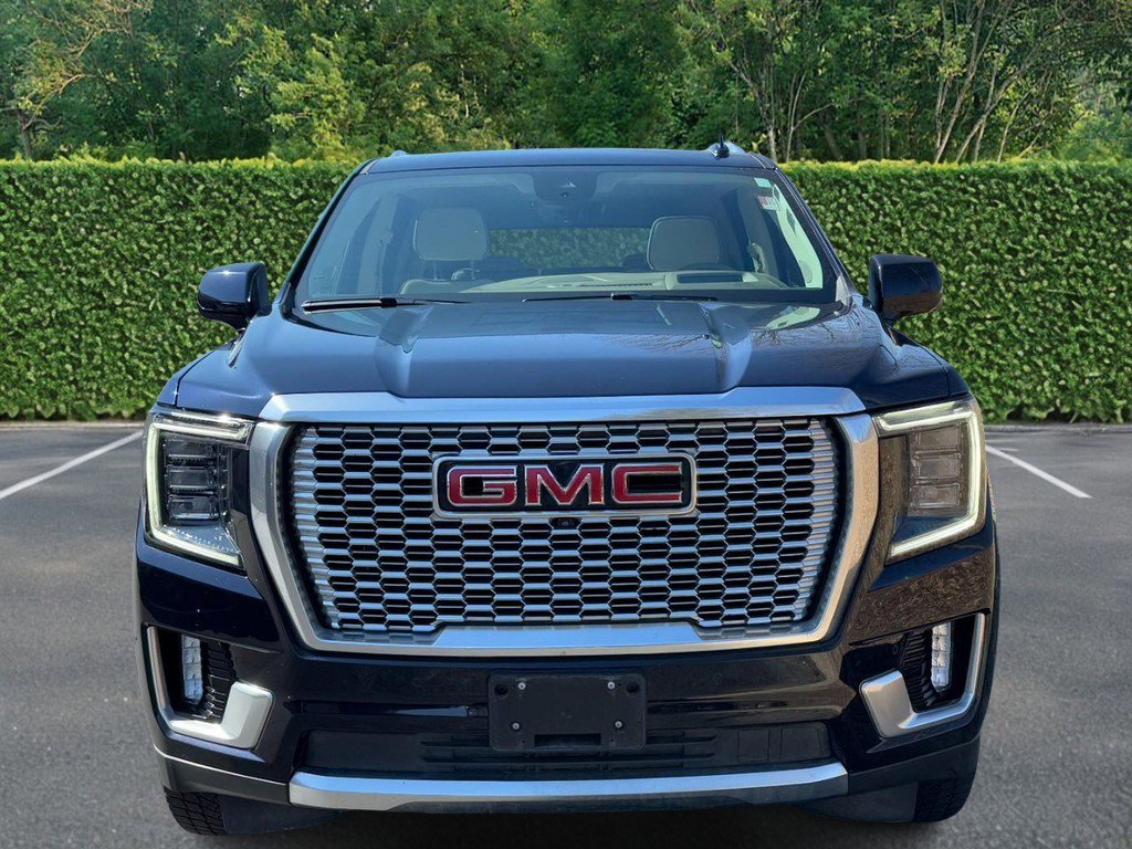 Used 2024 GMC Yukon XL Denali w/ Advanced Technology Package image 7