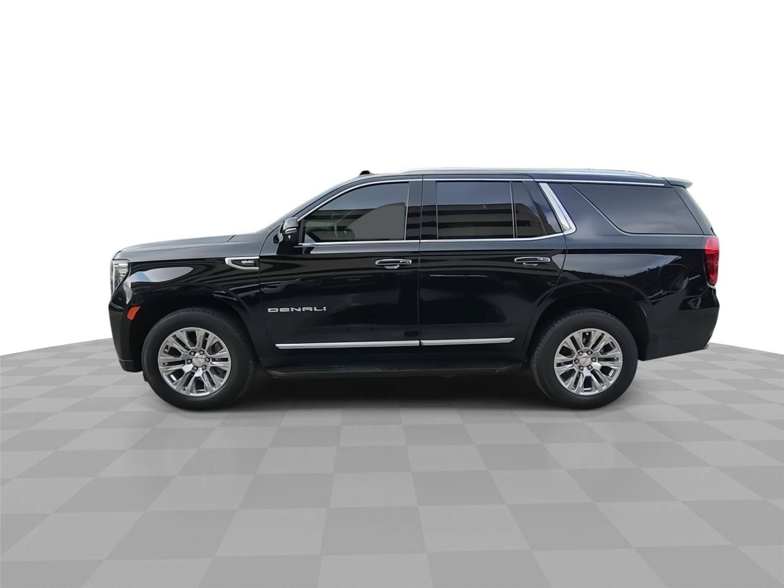 Used 2024 GMC Yukon Denali w/ Advanced Technology Package AWD/4WD image 5
