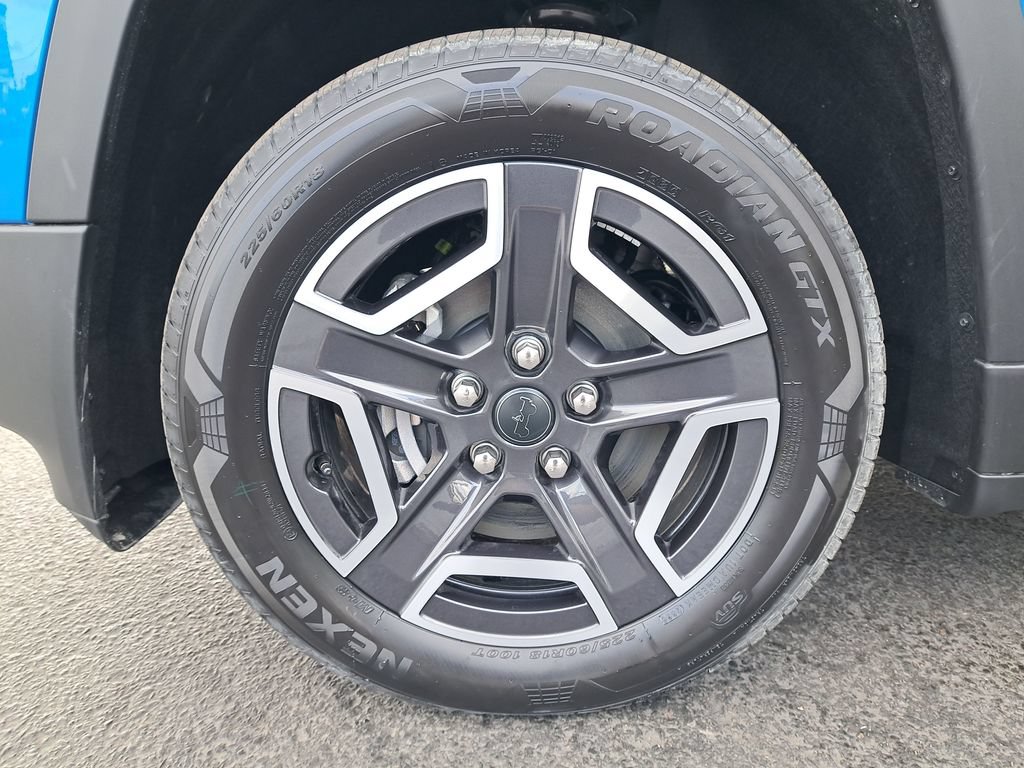 New 2026 Jeep Cherokee Laredo AWD/4WD image 28