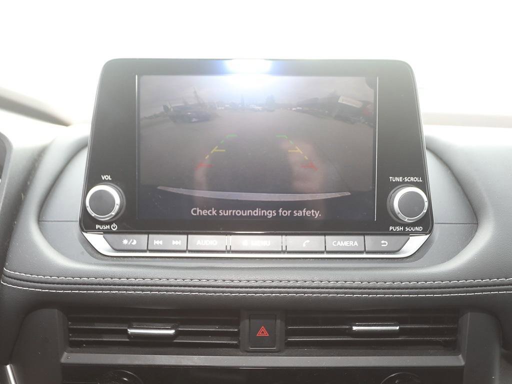 Used 2023 Nissan Rogue SV w/ SV Premium B Package image 18