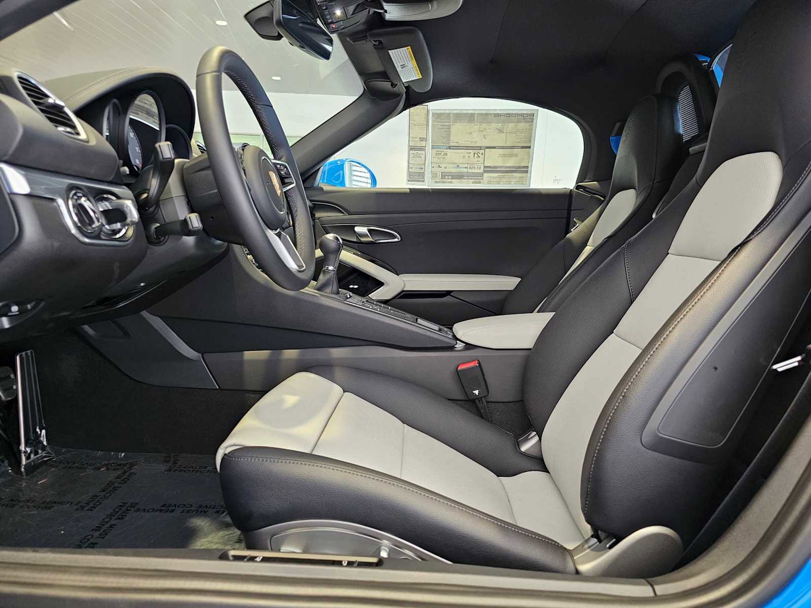 New 2025 Porsche 718 Boxster S image 23