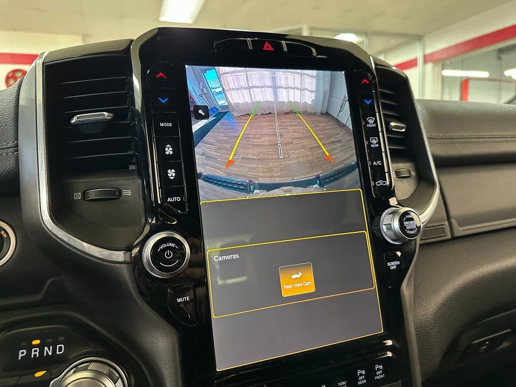 Used 2022 RAM 1500 Laramie AWD/4WD image 28