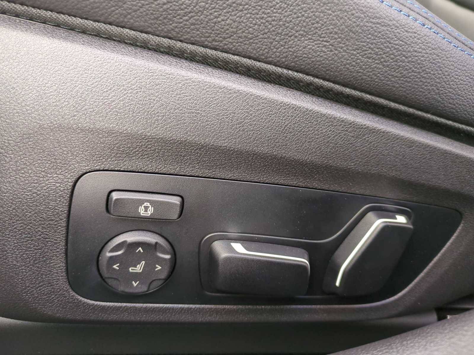 New 2026 BMW M340i xDrive w/ Premium Package image 17