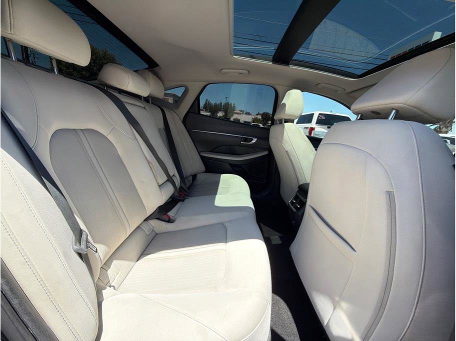 Used 2023 Hyundai Sonata SEL w/ Convenience Package FWD image 13