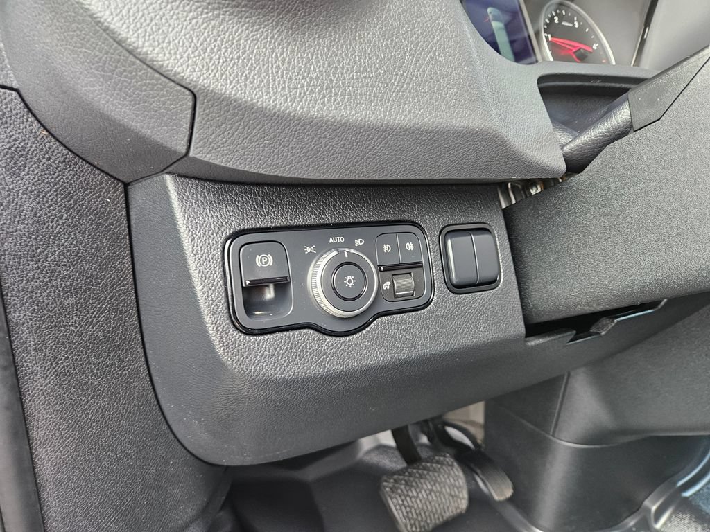 Used 2024 Mercedes-Benz Sprinter 2500 image 24