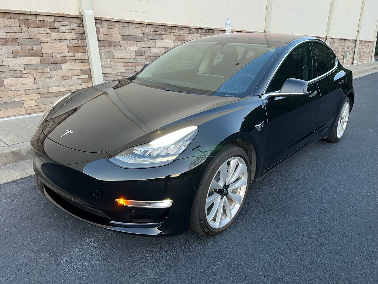 Used 2018 Tesla Model 3 Long Range AWD/4WD image 21