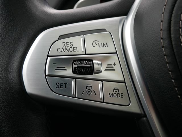 Used 2022 BMW X7 xDrive40i w/ Premium Package AWD/4WD image 30