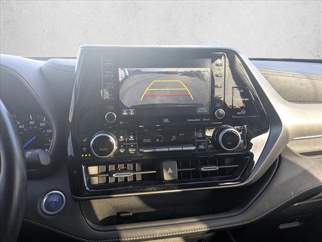 Used 2020 Toyota Highlander Limited image 14