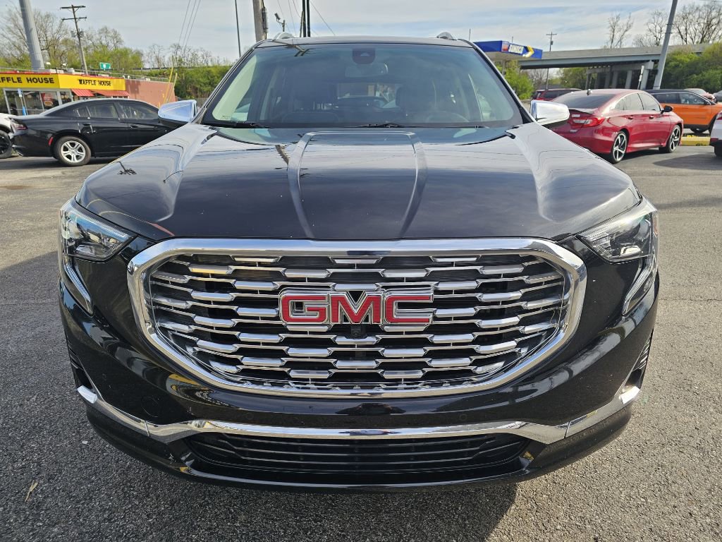 Used 2018 GMC Terrain Denali w/ Advanced Safety Package FWD image 5