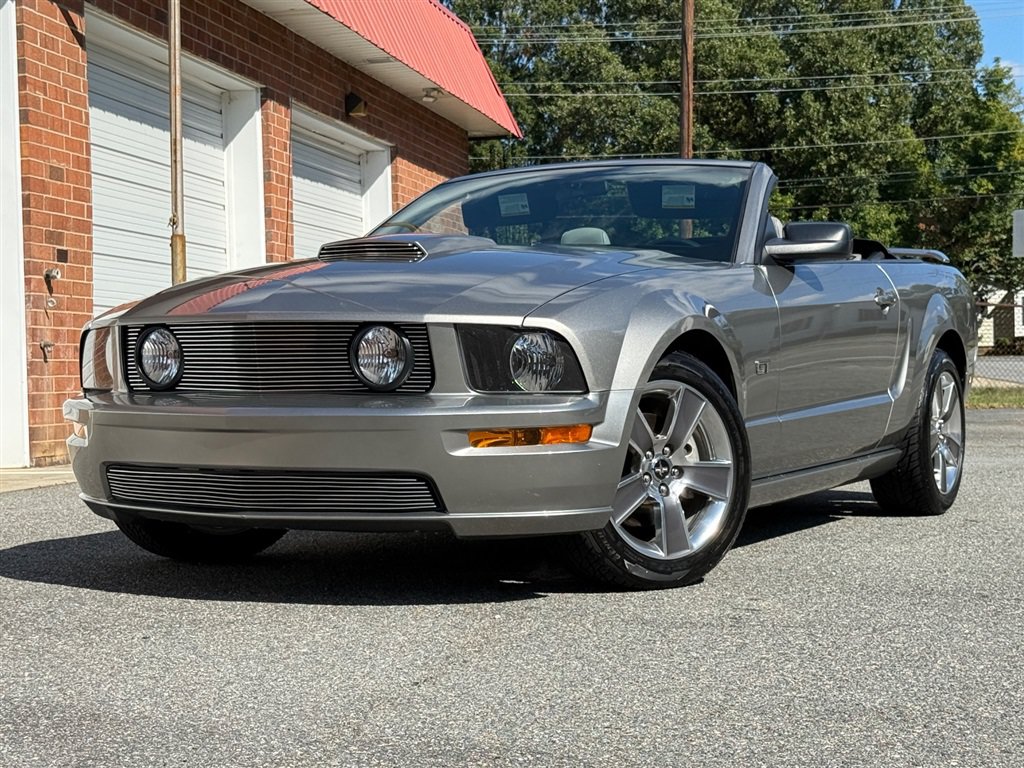 Used 2008 Ford Mustang GT RWD image 11