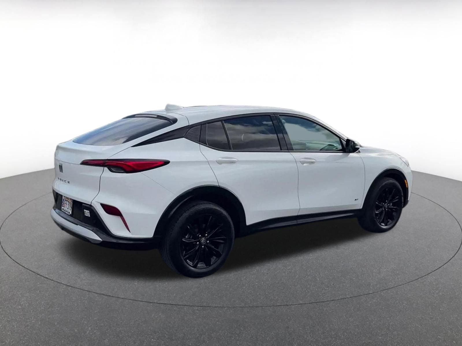 Used 2025 Buick Envista Sport Touring image 14