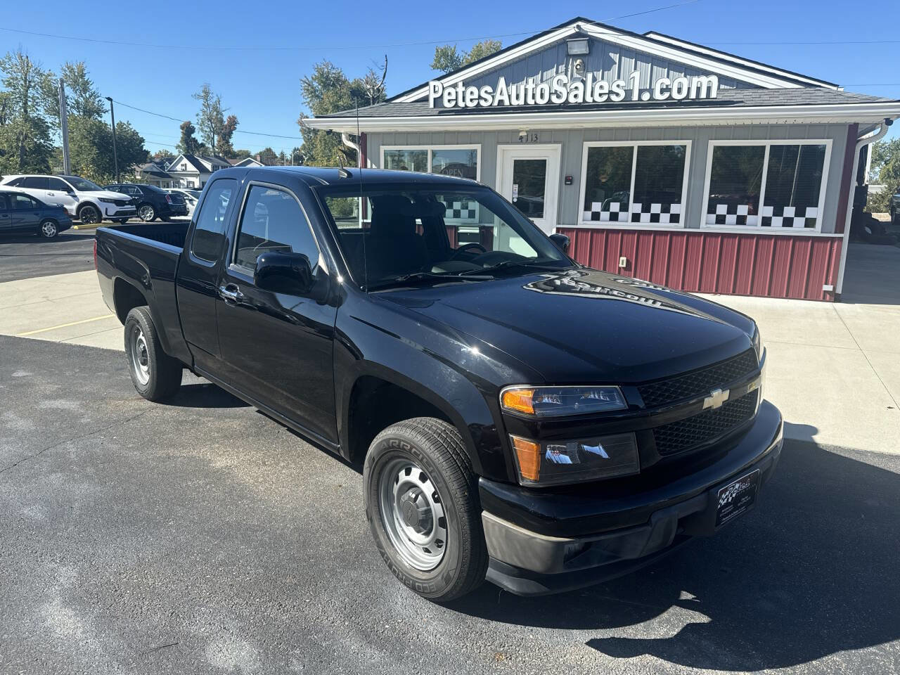 Used 2011 Chevrolet Colorado W/T image 2
