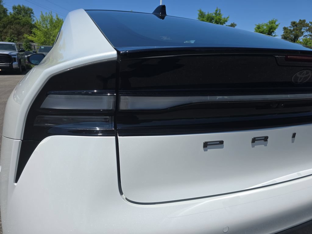 Used 2026 Toyota Prius Plug-In Hybrid w/ Limited Premium Package FWD image 35