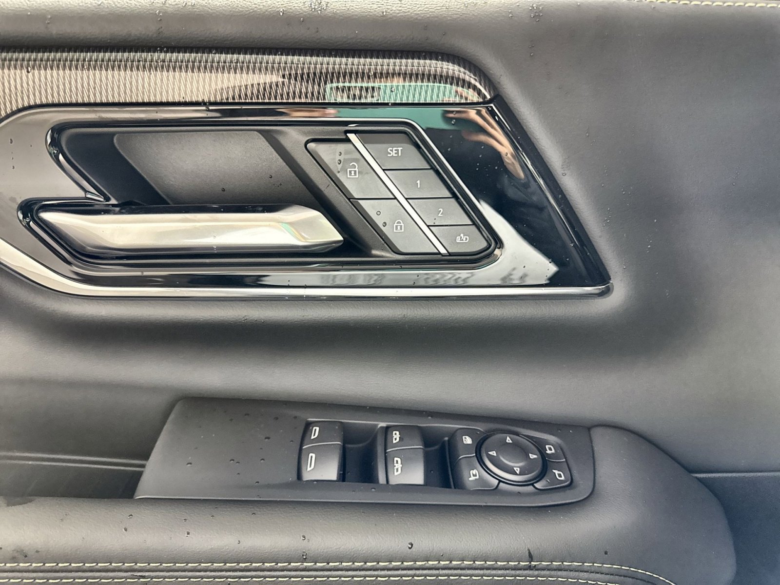 New 2026 GMC Yukon XL Elevation w/ Elevation Premium Package image 15