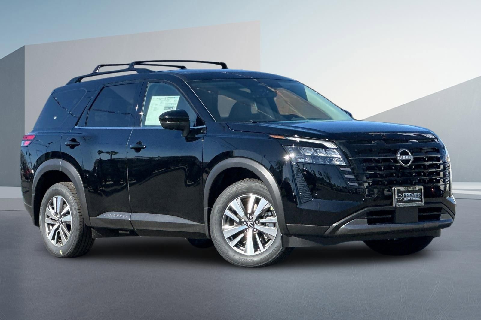 New 2026 Nissan Pathfinder SL video 2