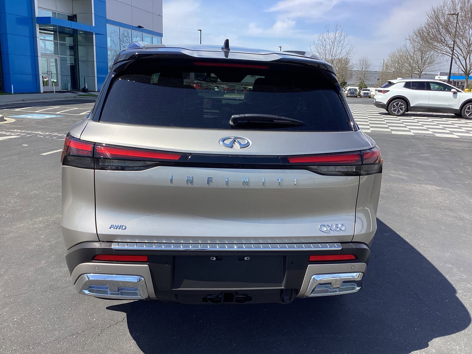 Used 2022 INFINITI QX60 Autograph w/ Cargo Package image 3