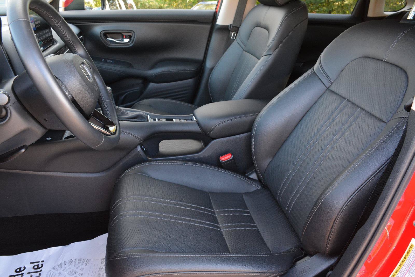 Used 2025 Honda HR-V EX-L image 7