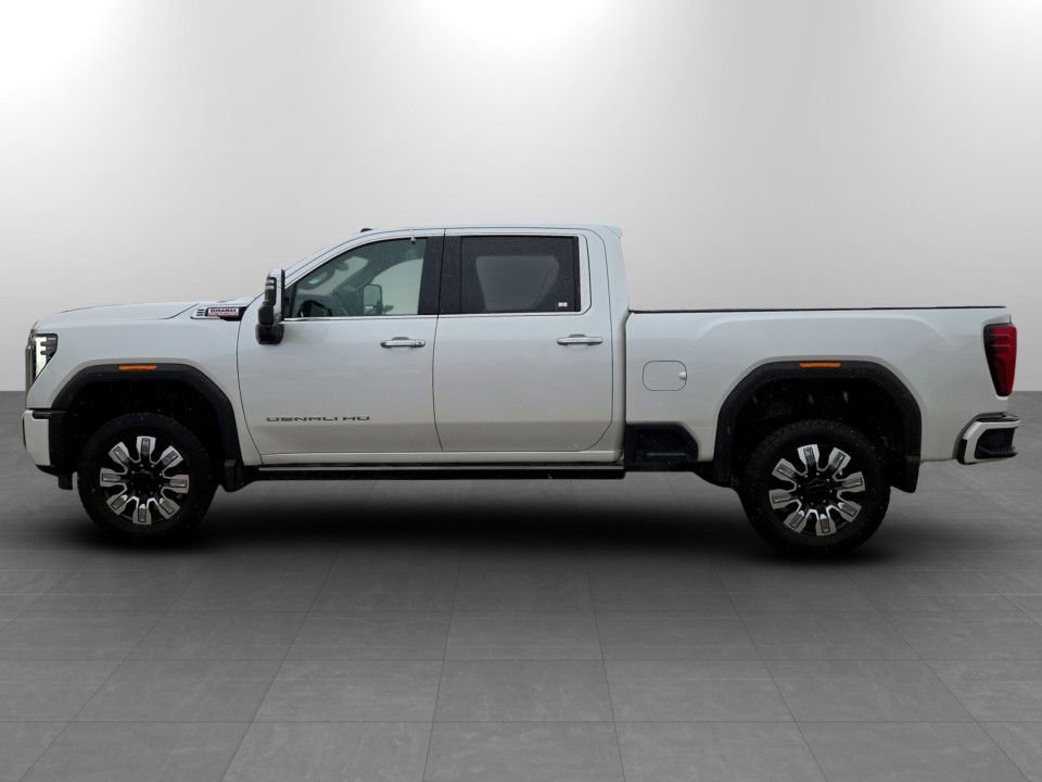 Used 2024 GMC Sierra 2500 Denali w/ Denali Reserve Package image 10