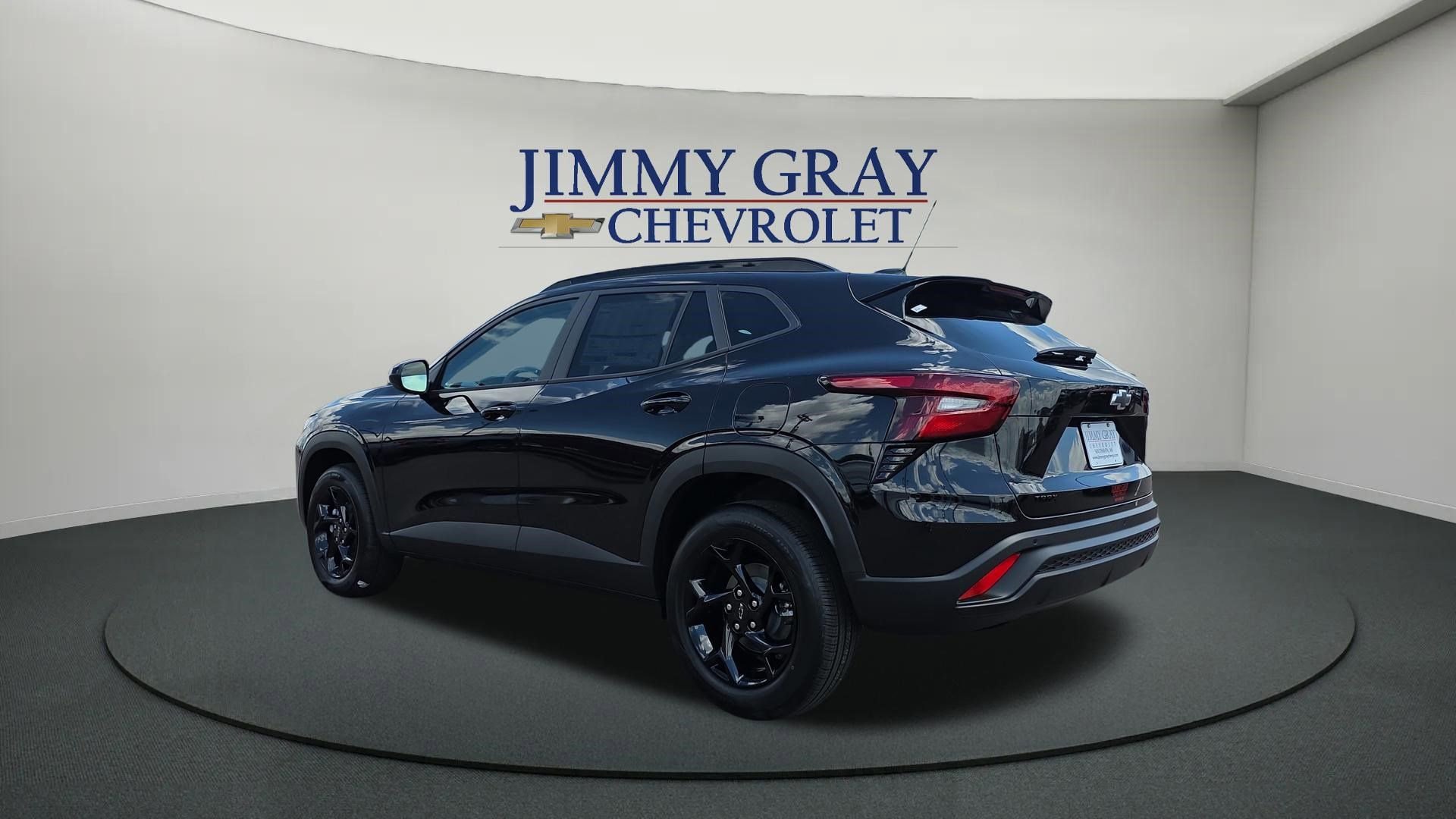 New 2026 Chevrolet Trax LT w/ Driver Confidence Package FWD image 3