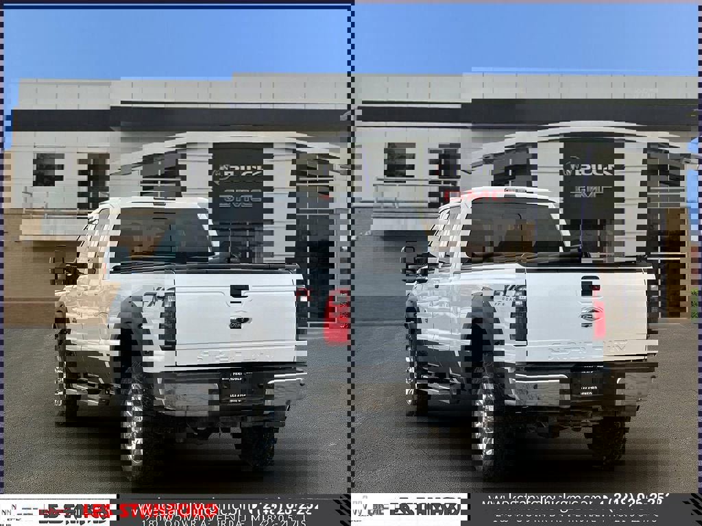 Used 2014 Ford F350 Lariat w/ Lariat Ultimate Package image 4