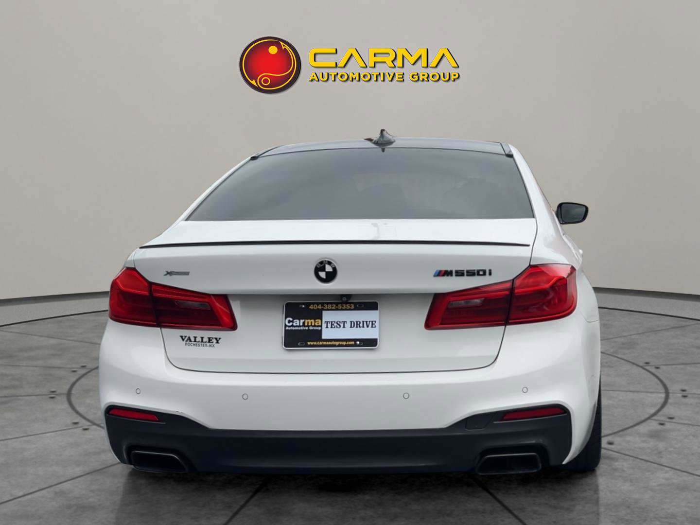 Used 2018 BMW M550i xDrive image 4
