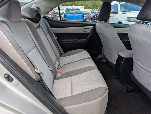 Used 2017 Toyota Corolla LE FWD image 28