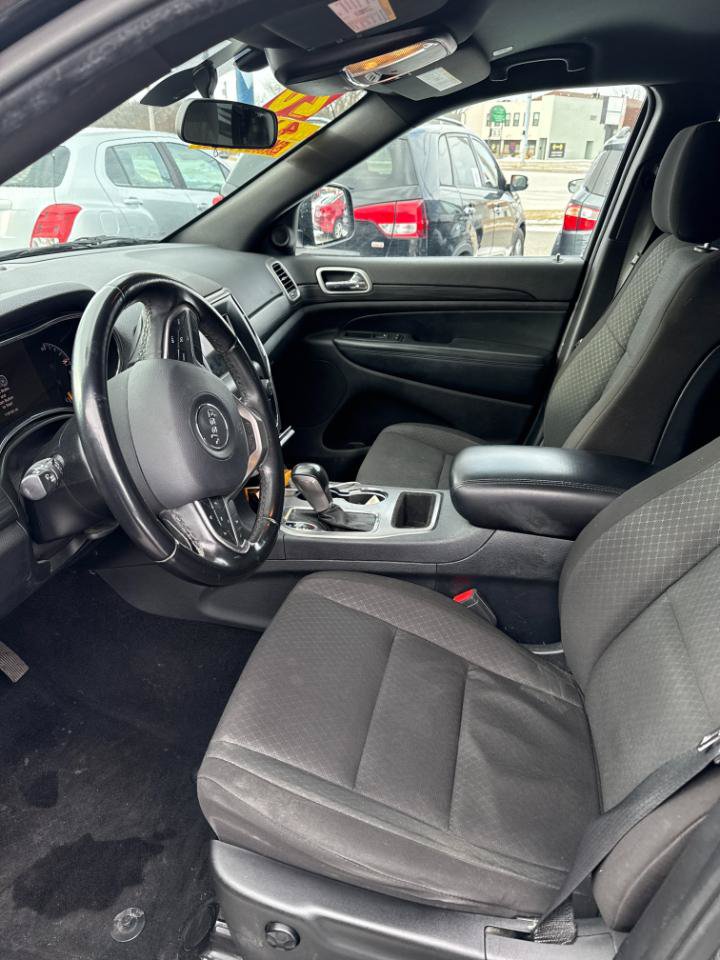 Used 2020 Jeep Grand Cherokee Laredo AWD/4WD image 4