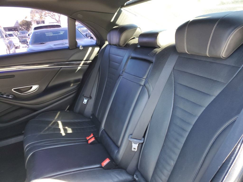 Used 2020 Mercedes-Benz S 560 Sedan image 12
