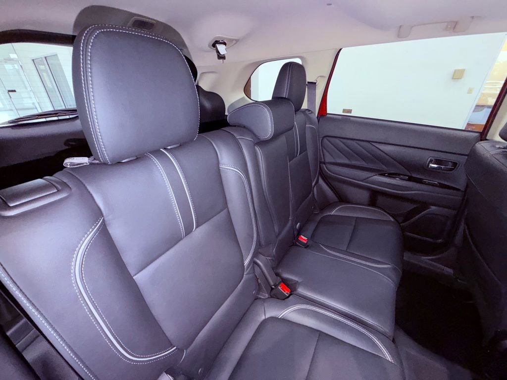 Used 2018 Mitsubishi Outlander GT image 13