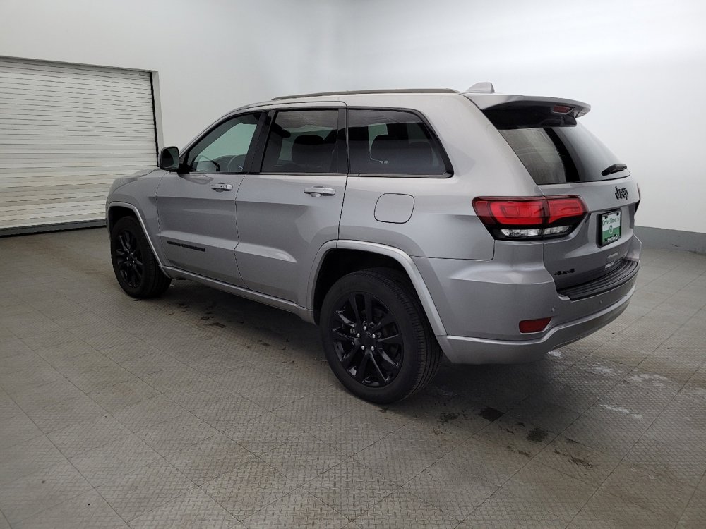 Used 2021 Jeep Grand Cherokee Laredo X image 5