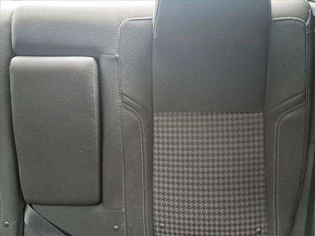Used 2018 Dodge Challenger R/T RWD image 12