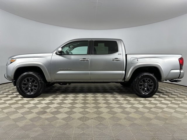 Used 2023 Toyota Tacoma SR5 image 4