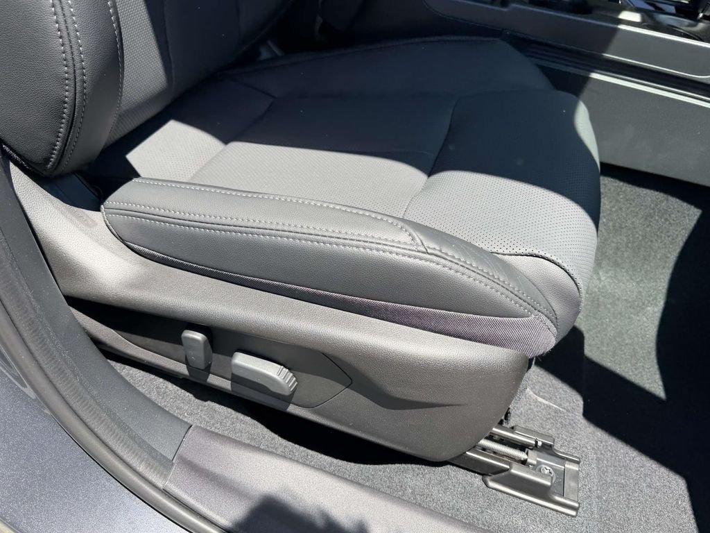 New 2026 Subaru Outback Touring XT AWD/4WD image 9