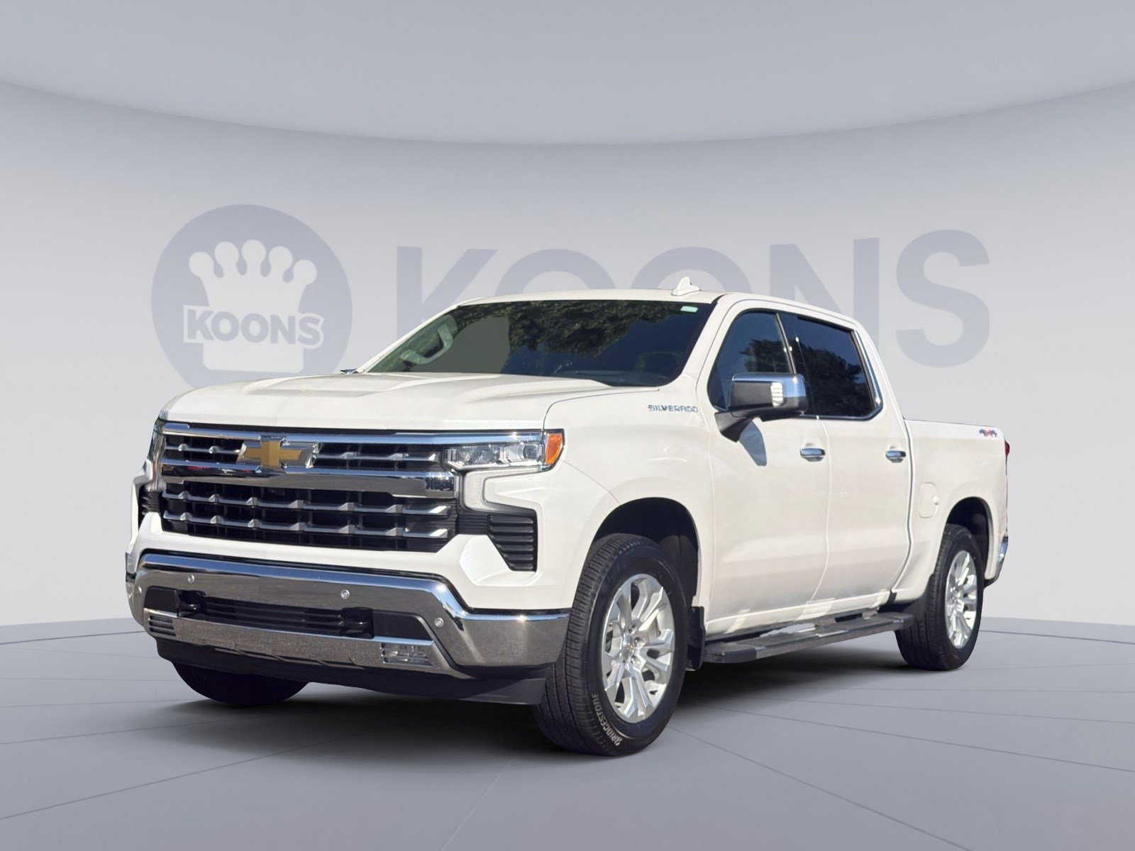 Used 2024 Chevrolet Silverado 1500 LTZ w/ Technology Package AWD/4WD image 1