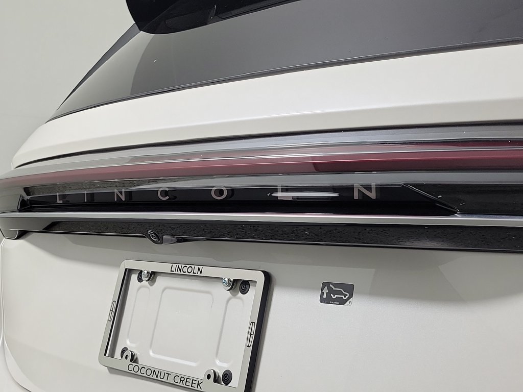 New 2026 Lincoln Nautilus Reserve AWD/4WD image 5