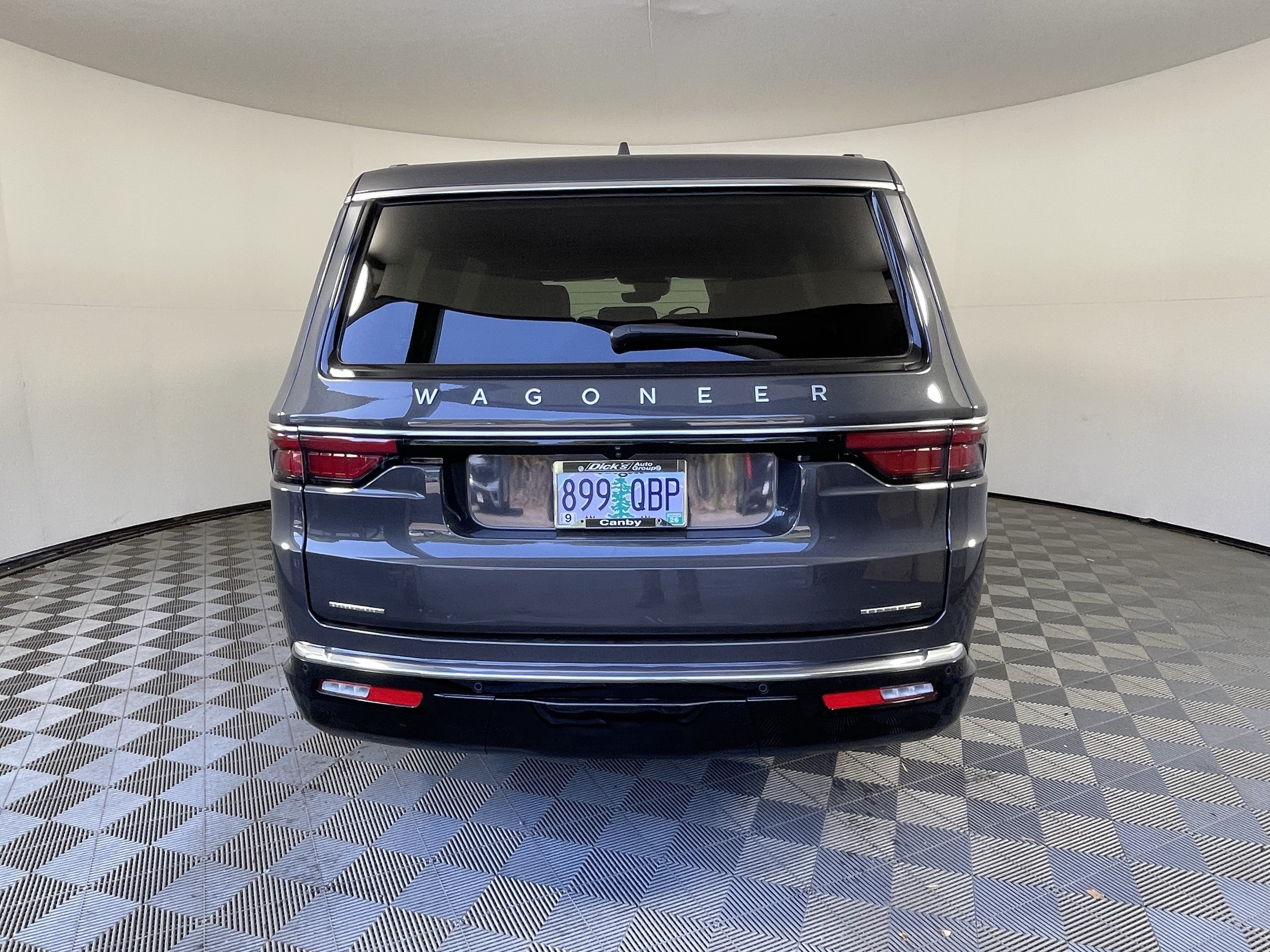 Used 2022 Jeep Wagoneer Series III w/ Flexible Seating Group AWD/4WD image 4