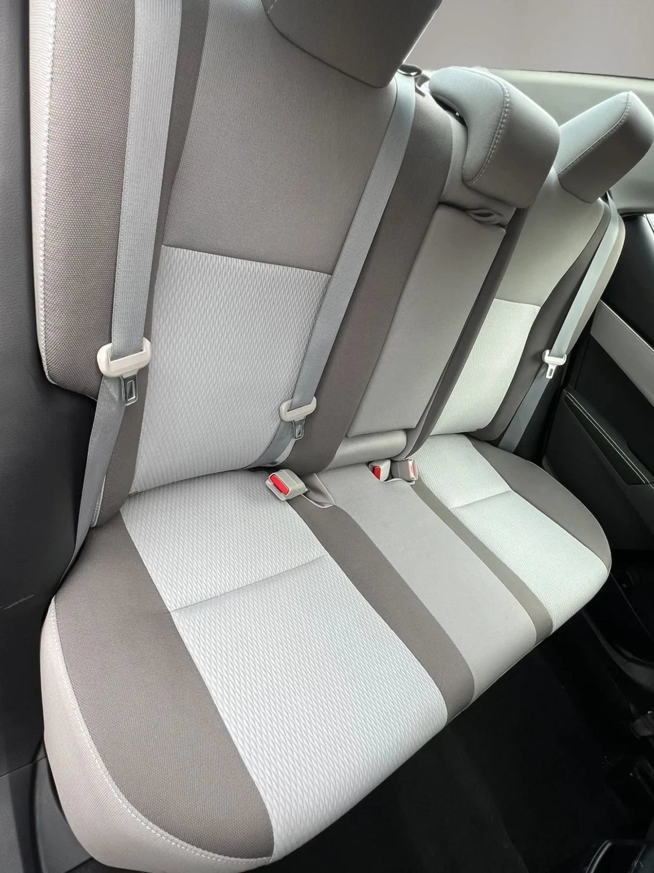 Used 2018 Toyota Corolla LE w/ Body Protection Package FWD image 24