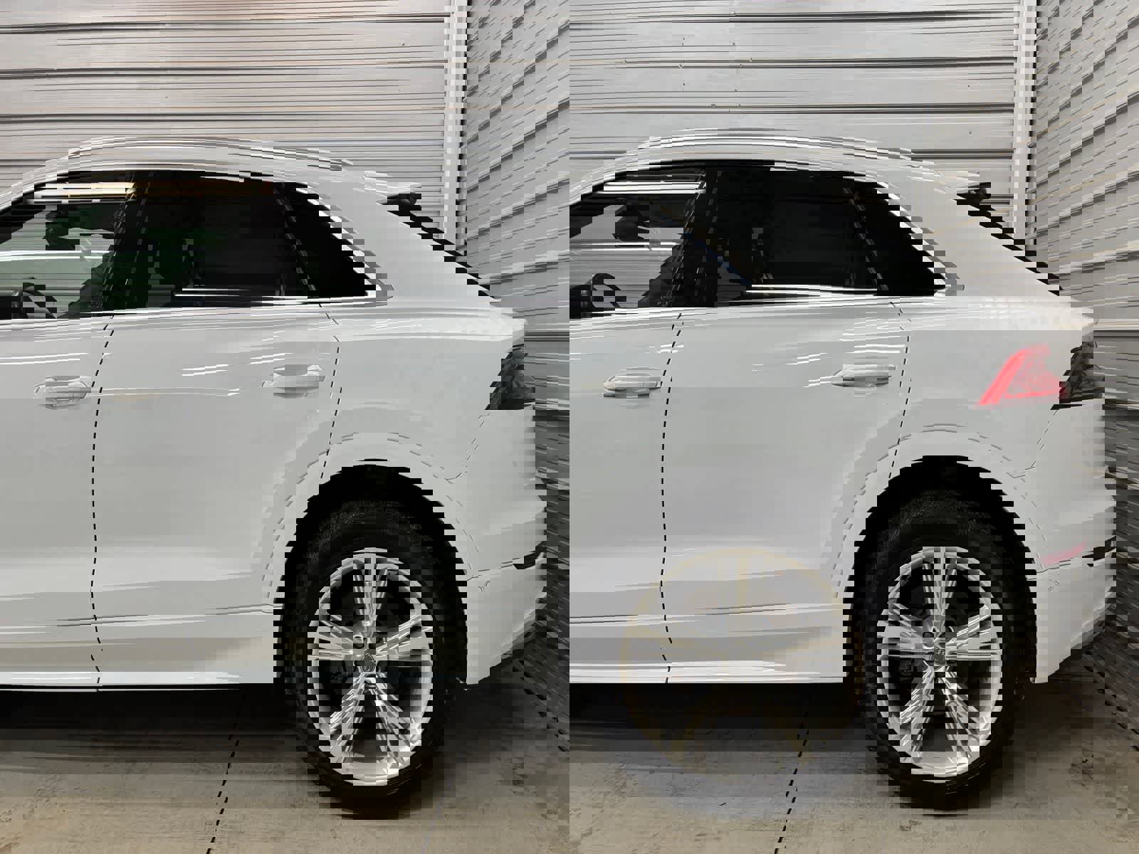 Used 2019 Audi Q8 Premium Plus w/ Premium Plus image 5