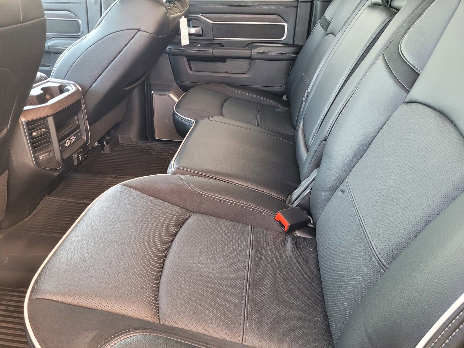 New 2025 RAM 2500 Laramie image 15