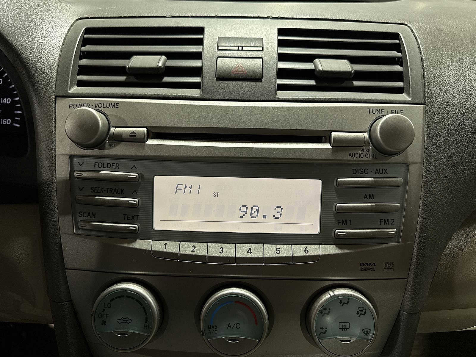 Used 2009 Toyota Camry LE FWD image 20