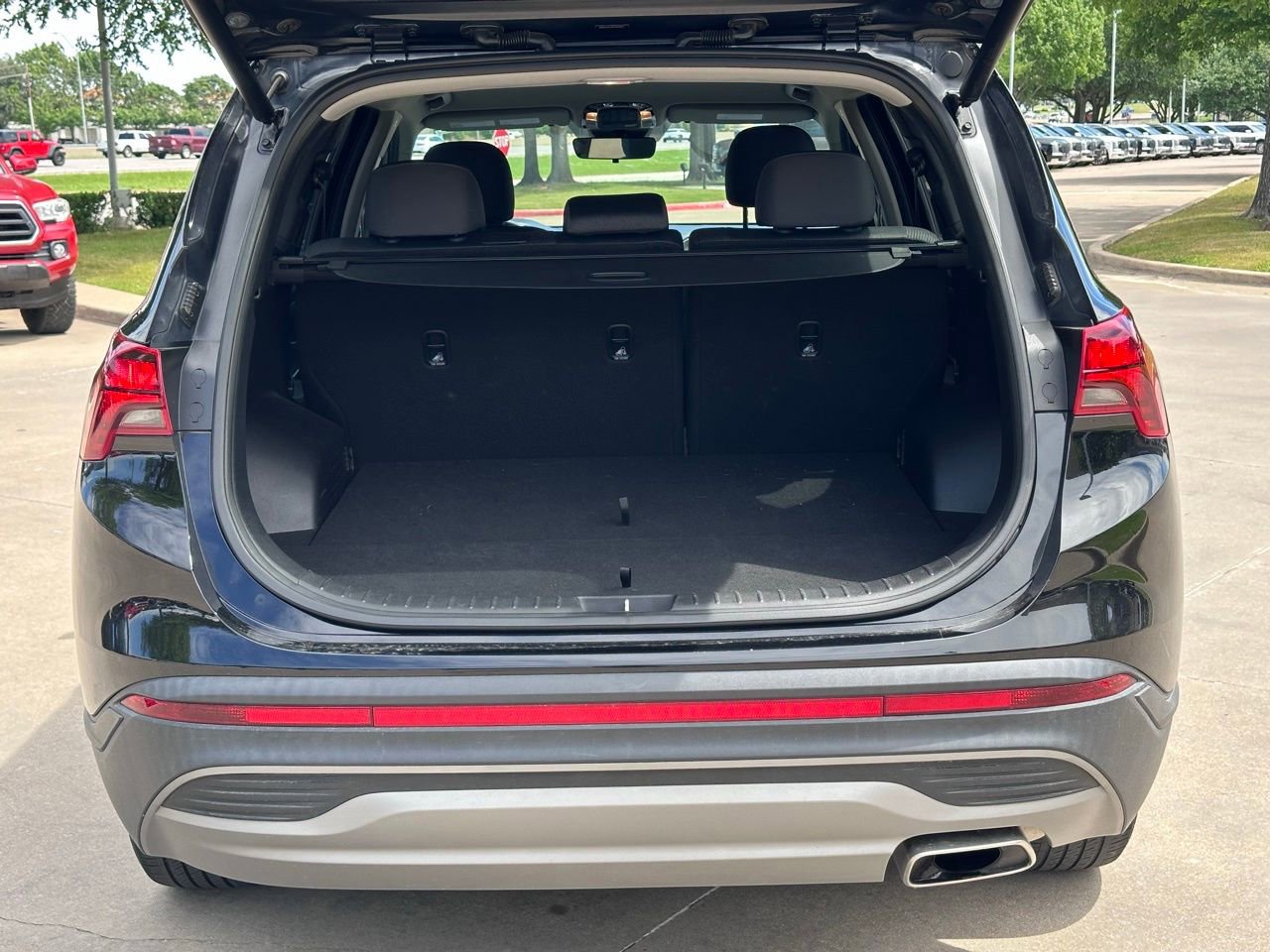 Certified 2023 Hyundai Santa Fe SEL FWD image 16