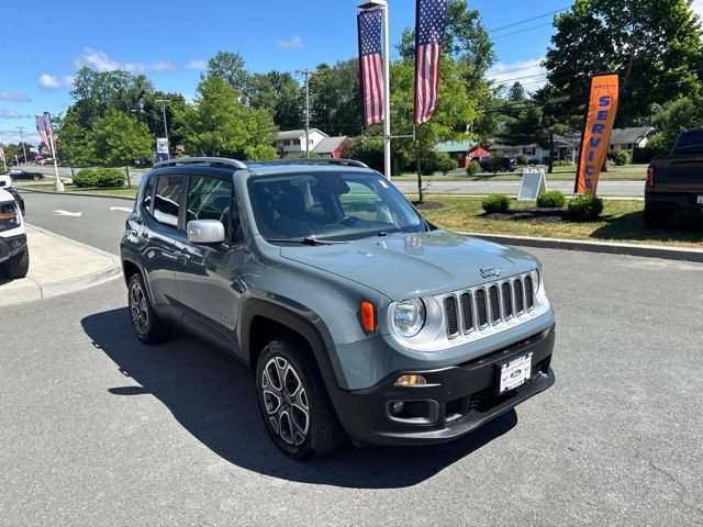 Used 2017 Jeep Renegade Limited AWD/4WD image 4