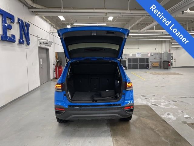 New 2025 Volkswagen Taos SE AWD/4WD image 9
