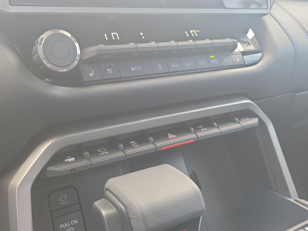New 2026 Toyota Tundra Platinum AWD/4WD image 19