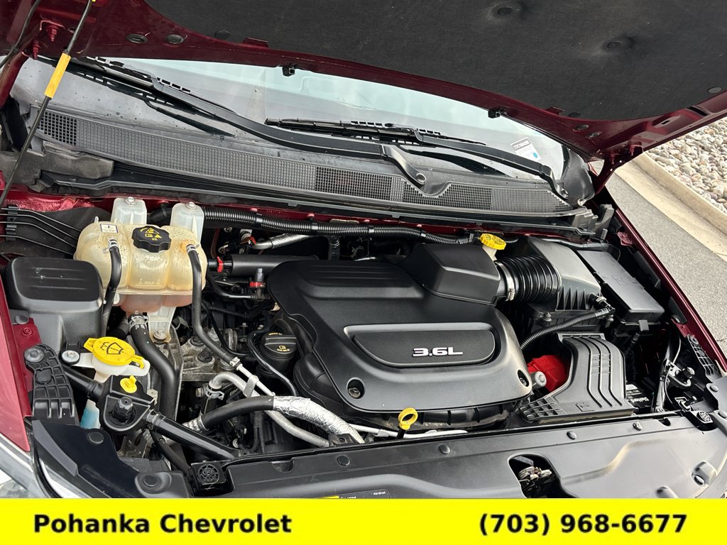 Used 2018 Chrysler Pacifica Touring-L w/ Tire & Wheel Group FWD image 32