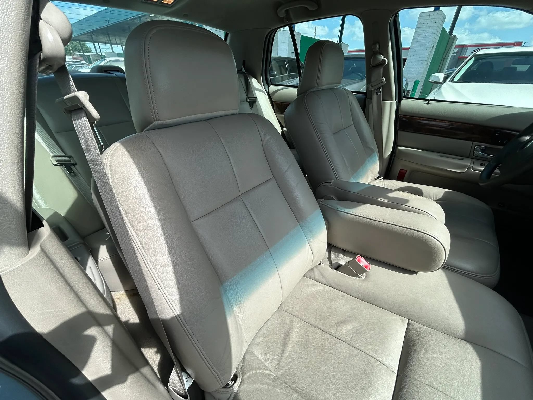 Used 2006 Mercury Grand Marquis GS RWD image 13