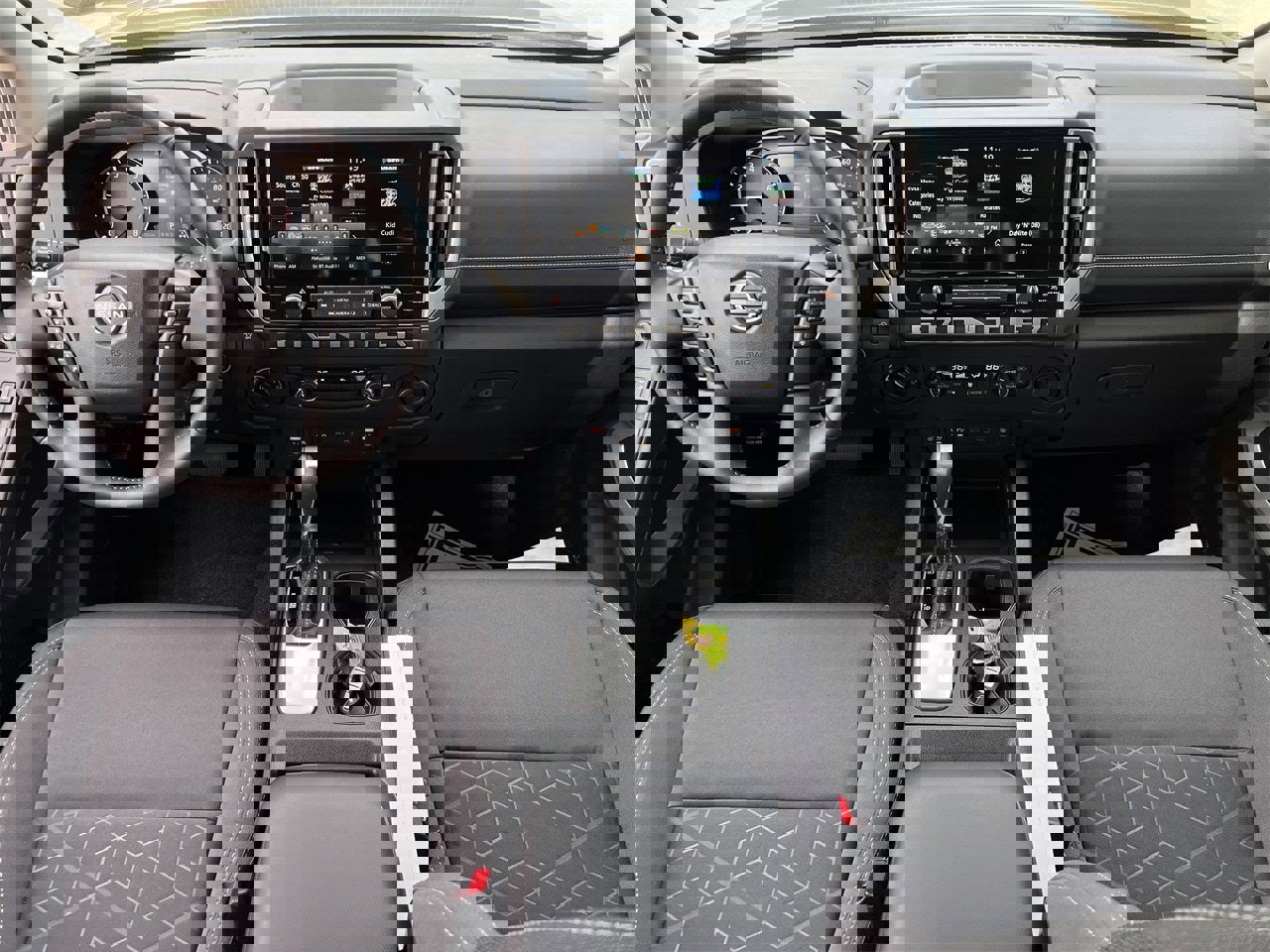 Certified 2025 Nissan Frontier SV w/ SV Convenience Package image 11