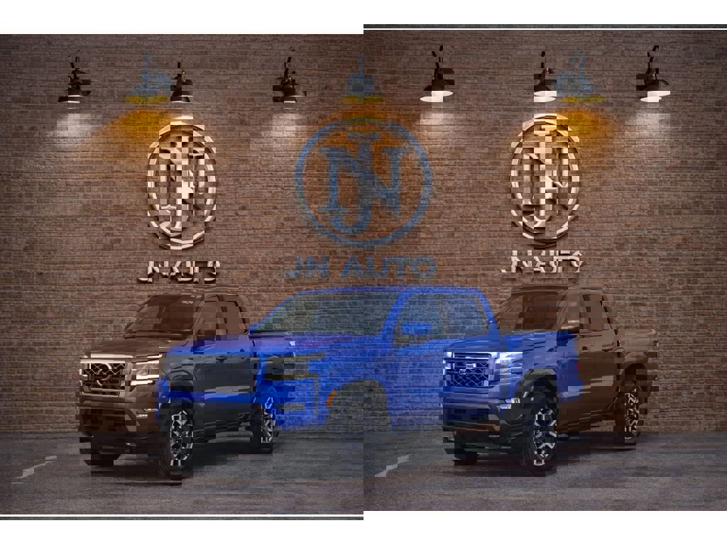 Used 2024 Nissan Frontier SL w/ Technology Package